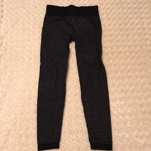 Athleta leggings yoga pants Black silver sparkle